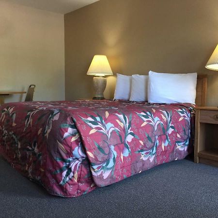 Jack Pine Motel ริเวอร์ตัน ภายนอก รูปภาพ